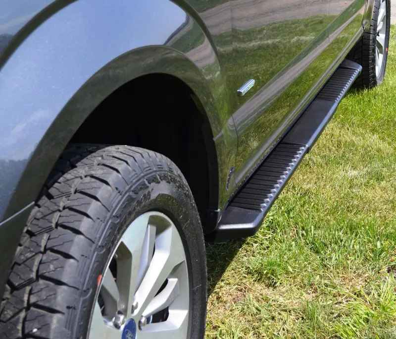 Owens Products 68014 Molded Running Boards – Factory-Style Fit For 2015–2018 Ford F-150 And 2017–2018 Super Duty Crew Cabs 1